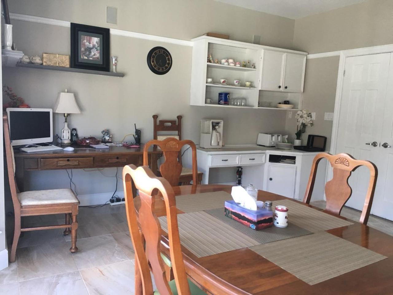 Seaview White House Bed and Breakfast Stratford Exteriör bild
